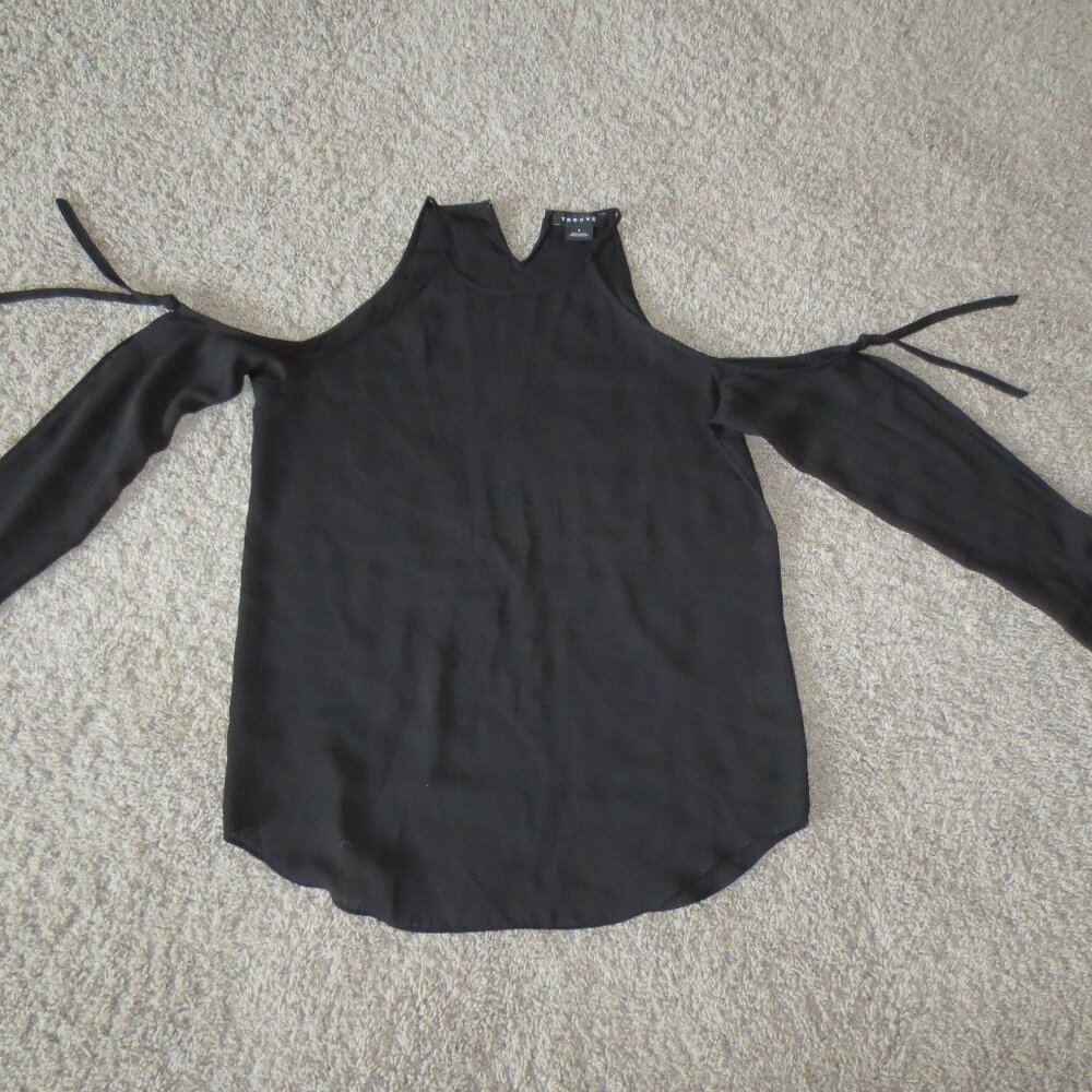 SOLD! Black Halter High Neck Flowy Cold Shoulder Detailed Long Sleeve Blouse
